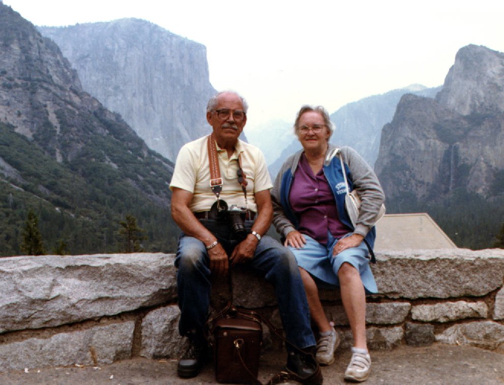 dadandmominyosemite.jpg